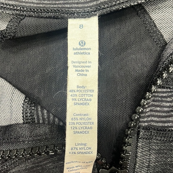Lululemon Jacket size 8 - Picture 5 of 6